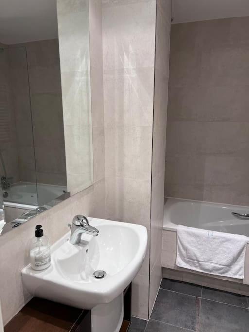 Apartament Relajate Despues De Patear Madryt Zewnętrze zdjęcie